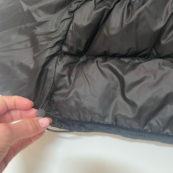 Athleta Lofty Velvet Down Vest Size XS - Picture 13 of 15